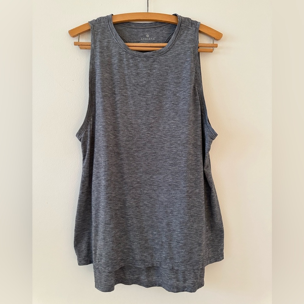 ATHLETA, Yoga Essence Double Layer Tank, Size Medium, Gray